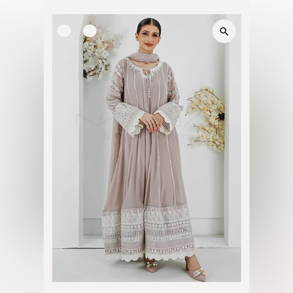Pakistani Lilac dress with silver embroidery 3 piece suit - OPEN TO ALL OFFERS